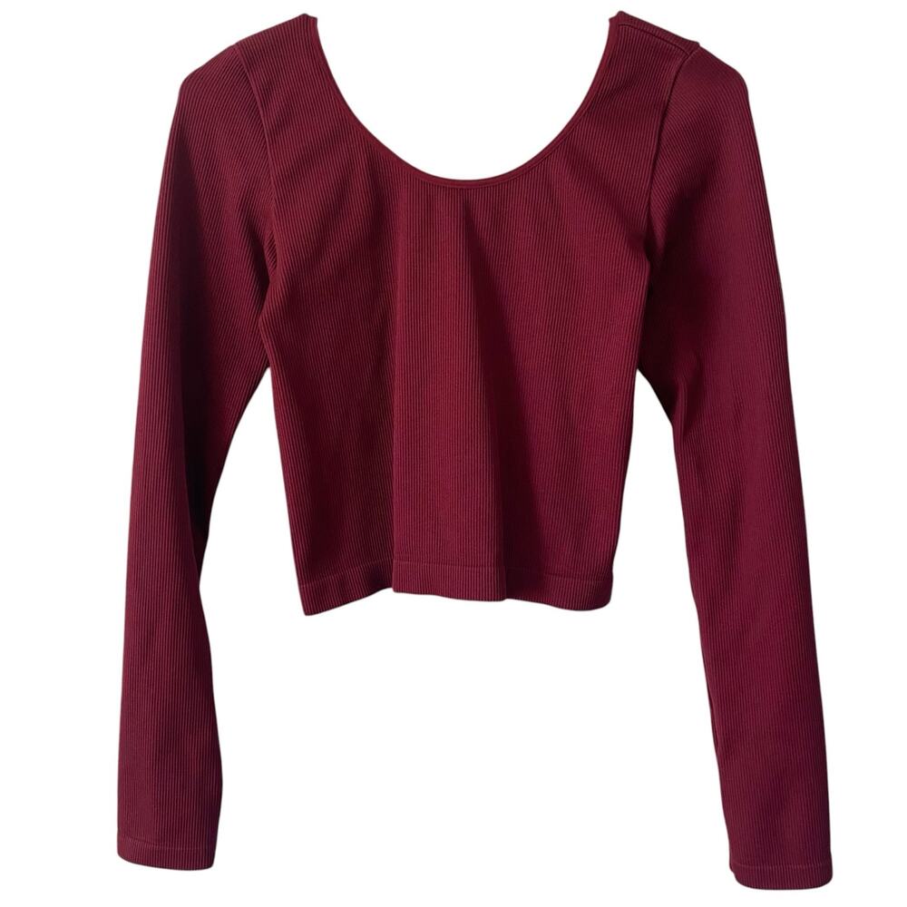 WILD FABLE Red Fitted Crop Top Ribbed Stretch Long Sleeve Size Medium Scoop Neck